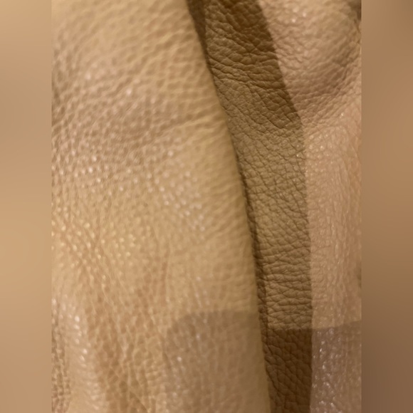 Authentic Prada handbag - Picture 3 of 7